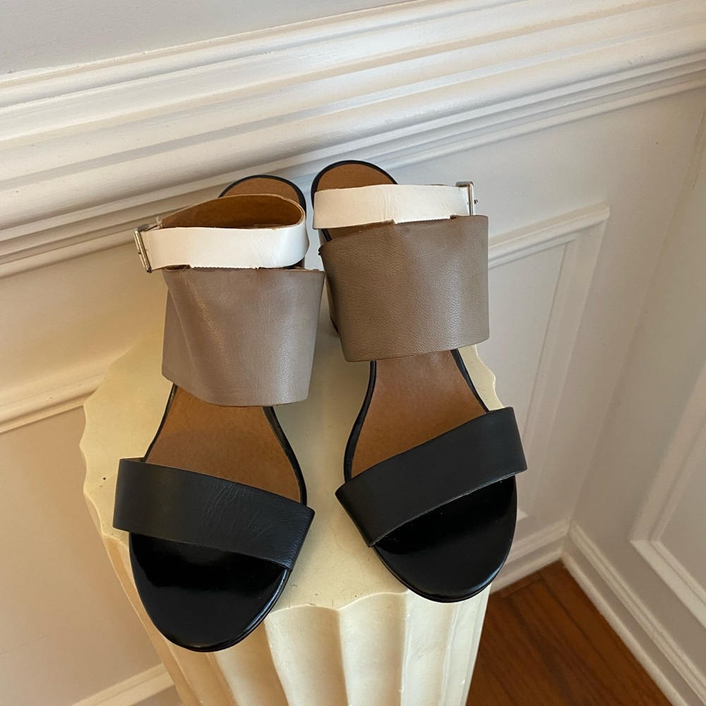 Beautiful Levity Sandals